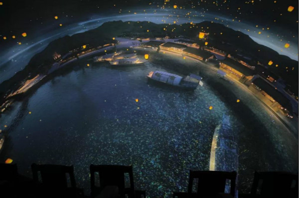 虹橋球幕影院：觀眾“穿過虹橋，球幕的影片將會(huì)轉(zhuǎn)為夜景